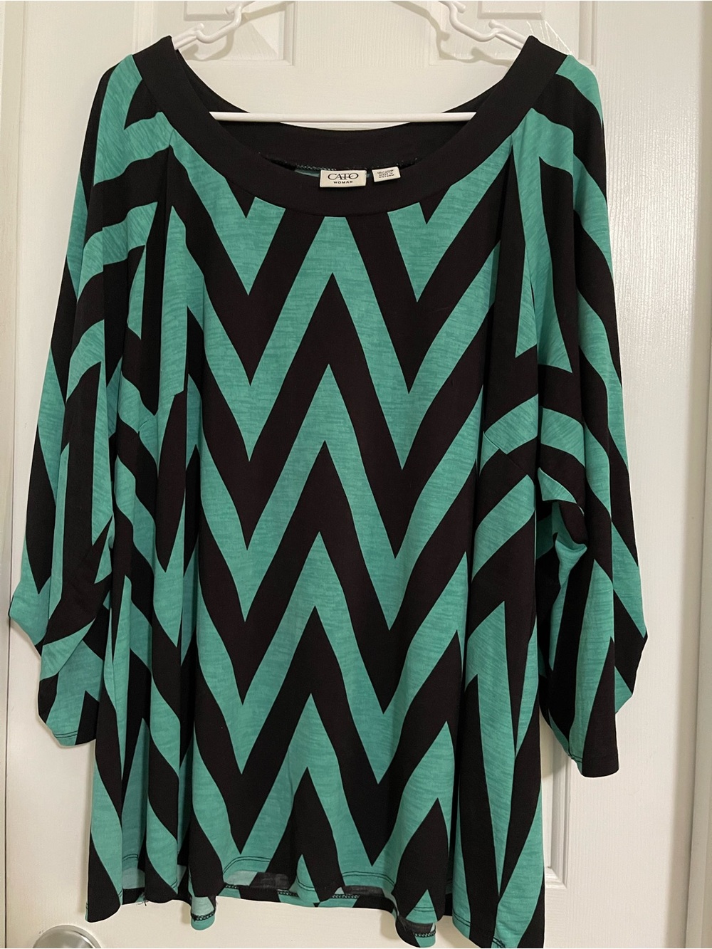 Cato Chevron Print Scoop Neck Women's Top — Teal and Black